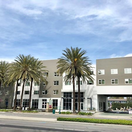 Hotel Wyndham Anaheim Exterior foto