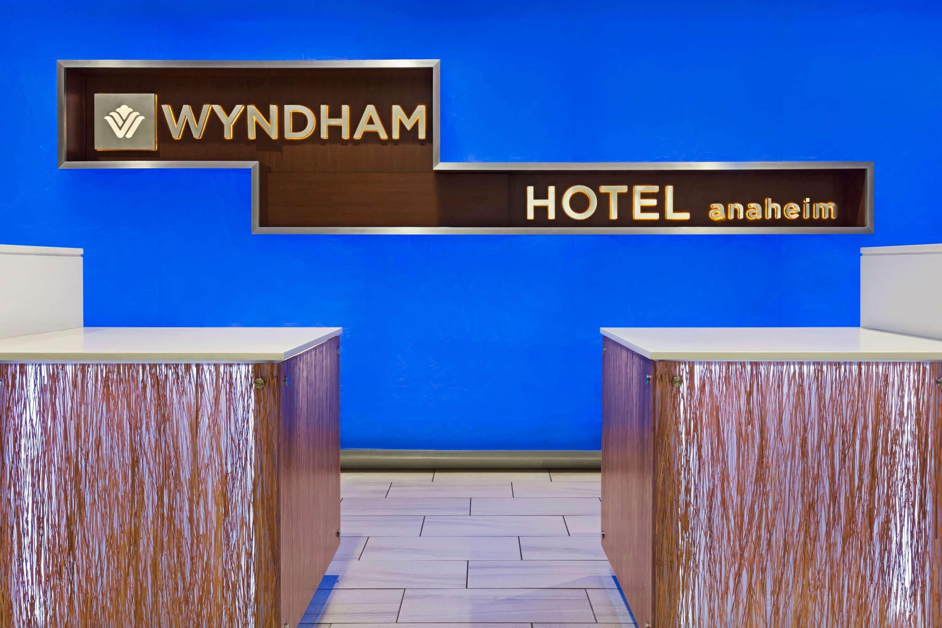 Hotel Wyndham Anaheim Exterior foto