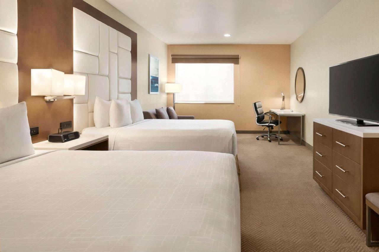 Hotel Wyndham Anaheim Exterior foto